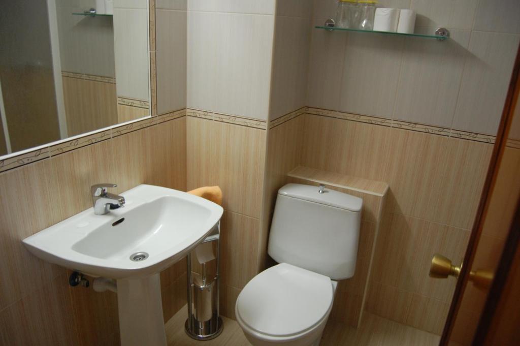 Hotel Balfagon Calanda Pokoj fotografie